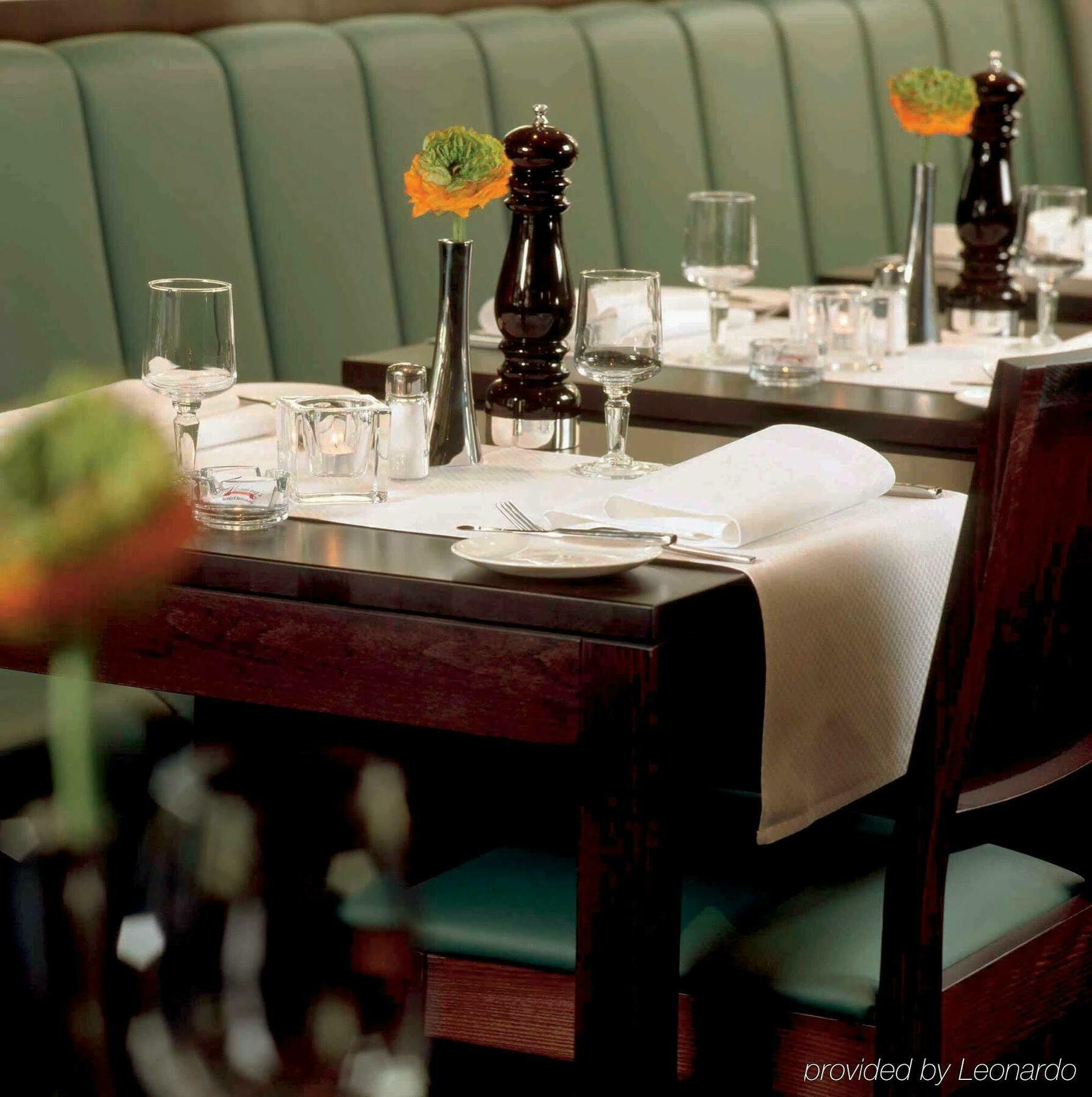 Stay2Night Bs Zürich Restaurant bilde